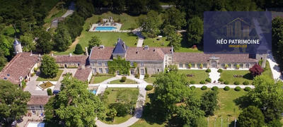 Château - 2 000 m² - 40 pièces