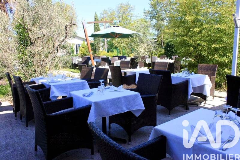 Maison - 262 m² - 5 pièces