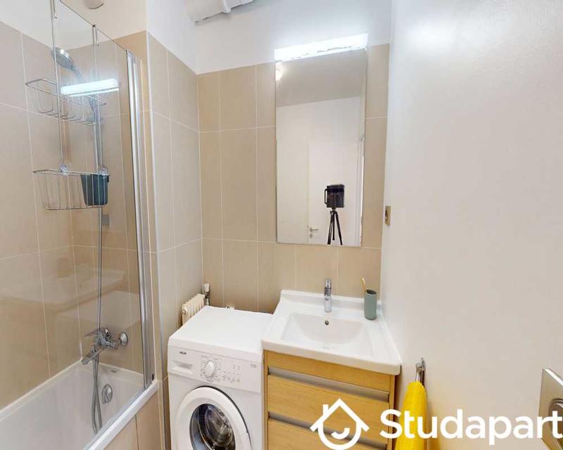 Chambre - 110 m² - 1 pièce