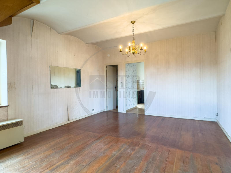 Maison de village - 142 m² - 8 pièces