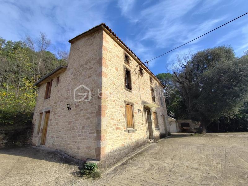 Immeuble - 166 m² - 10 pièces