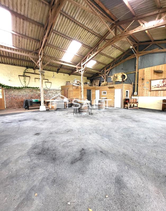 Maison - 280 m² - 9 pièces