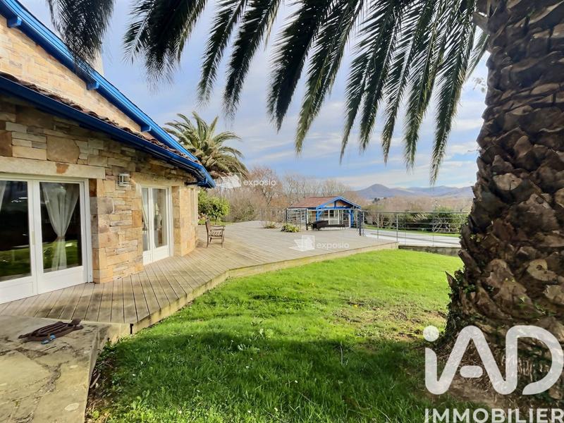 Maison de maîtres - 470 m² - 14 pièces