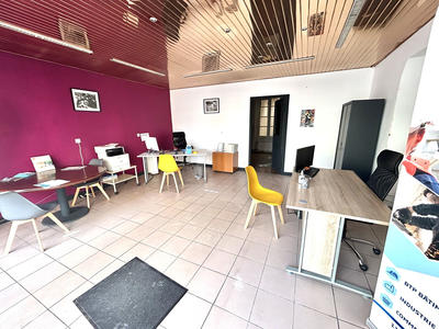 Immeuble - 102 m² - 8 pièces