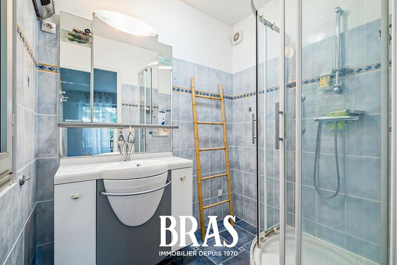 Appartement - 106 m² - 5 pièces