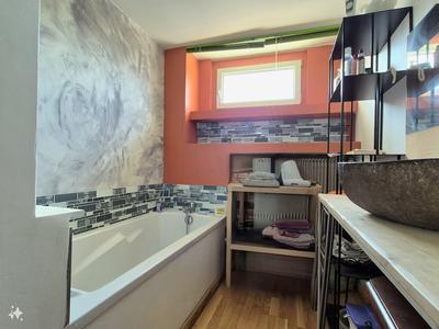 Maison - 105 m² - 4 pièces