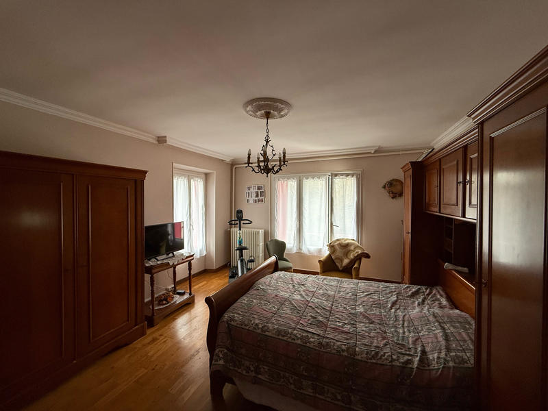 Maison - 91 m² - 5 pièces