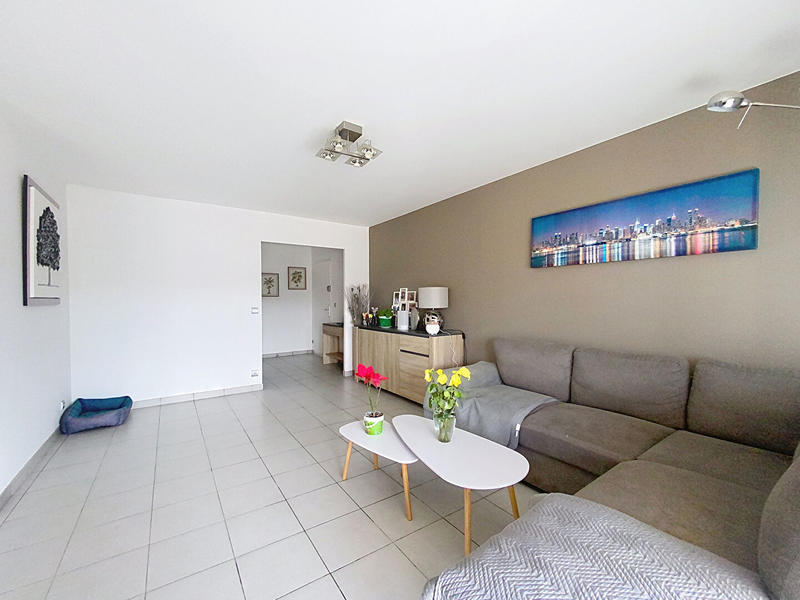 Appartement - 97 m² - 5 pièces