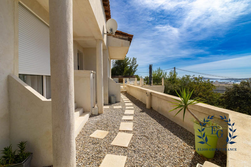 Maison contemporaine - 160 m² - 7 pièces