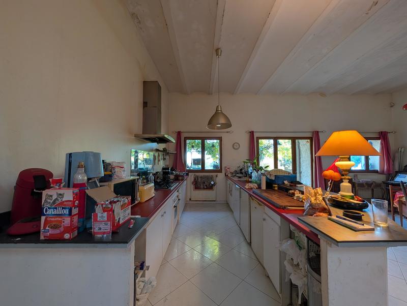 Maison - 200 m² - 6 pièces