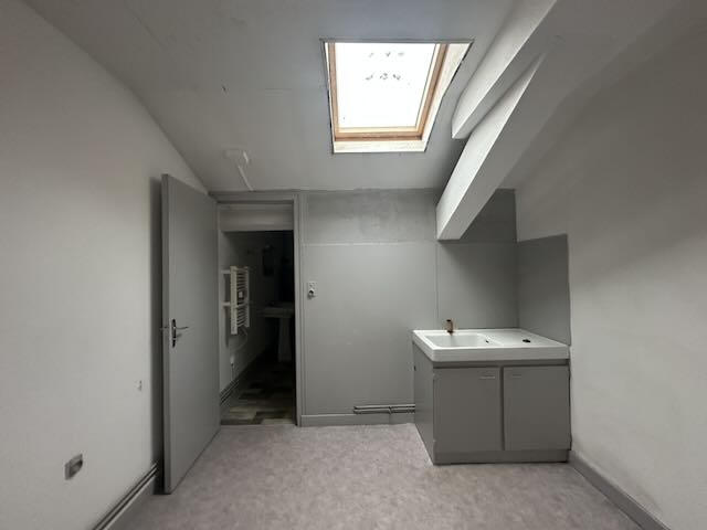 Appartement - 95 m² - 5 pièces