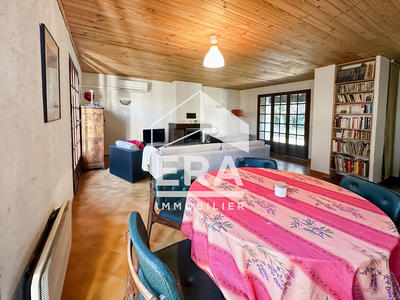 Maison - 93 m² - 4 pièces