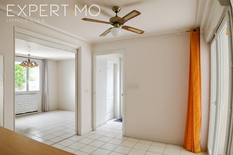 Maison - 94 m² - 6 pièces