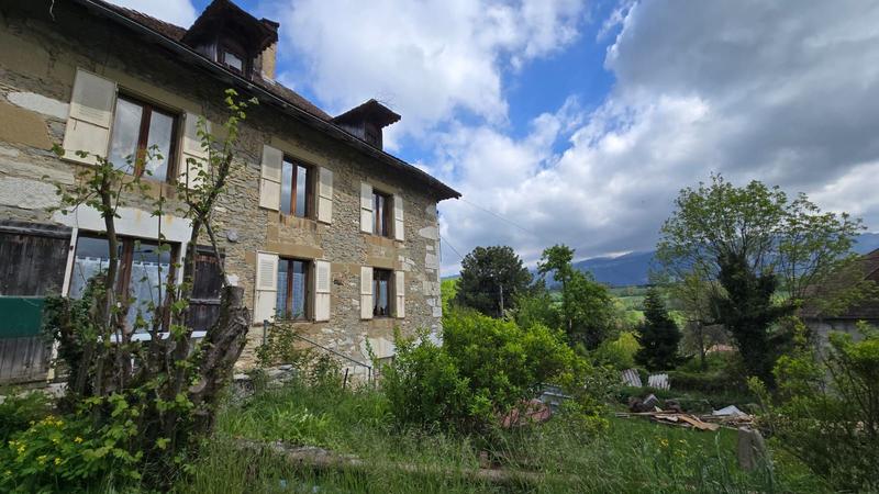 Maison - 140 m² - 6 pièces