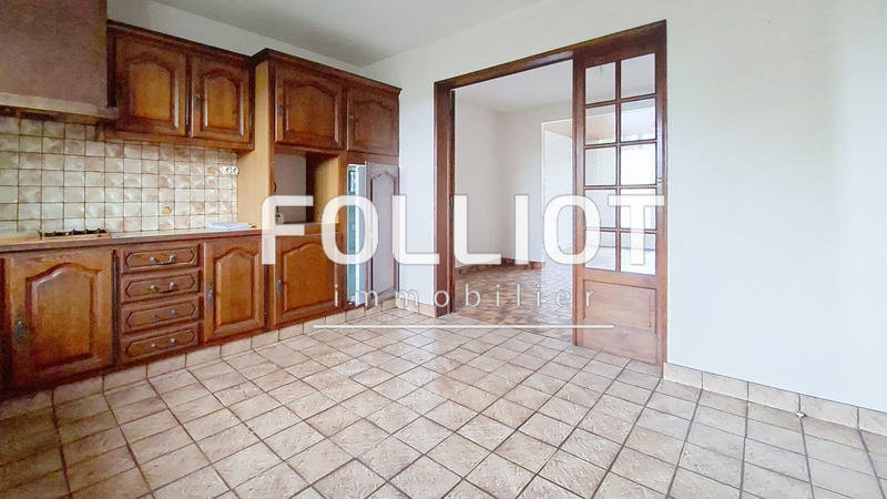 Maison - 96 m² - 6 pièces