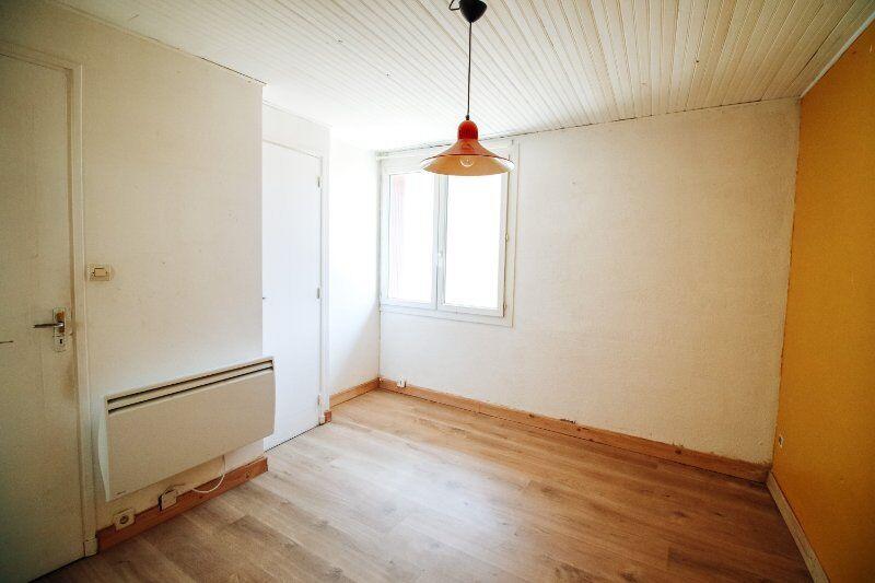 Appartement - 85 m² - 5 pièces