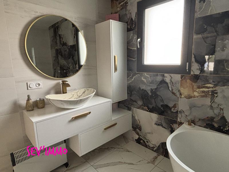 Maison - 115 m² - 4 pièces