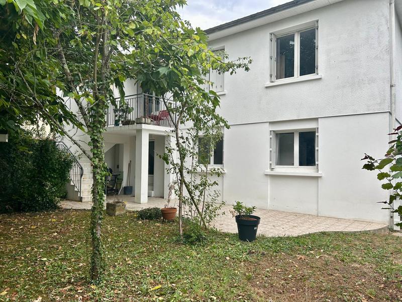 Maison - 137 m² - 6 pièces