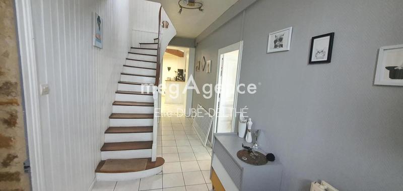 Maison - 170 m² - 8 pièces