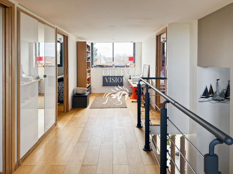 Villa - 200 m² - 6 pièces