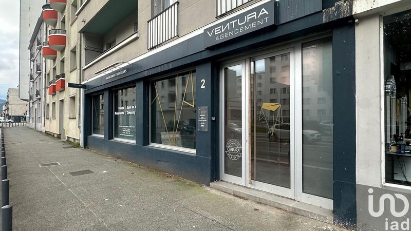 Local commercial - 111 m²