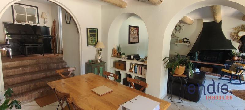 Maison - 450 m² - 15 pièces