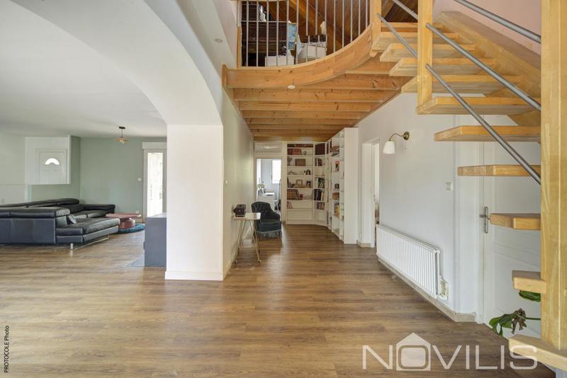 Maison - 200 m² - 5 pièces