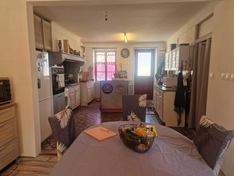 Maison - 96 m² - 3 pièces