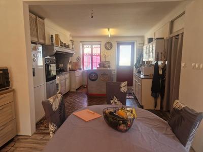 Maison - 96 m² - 3 pièces