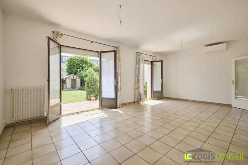 Maison traditionnelle - 125 m² - 5 pièces