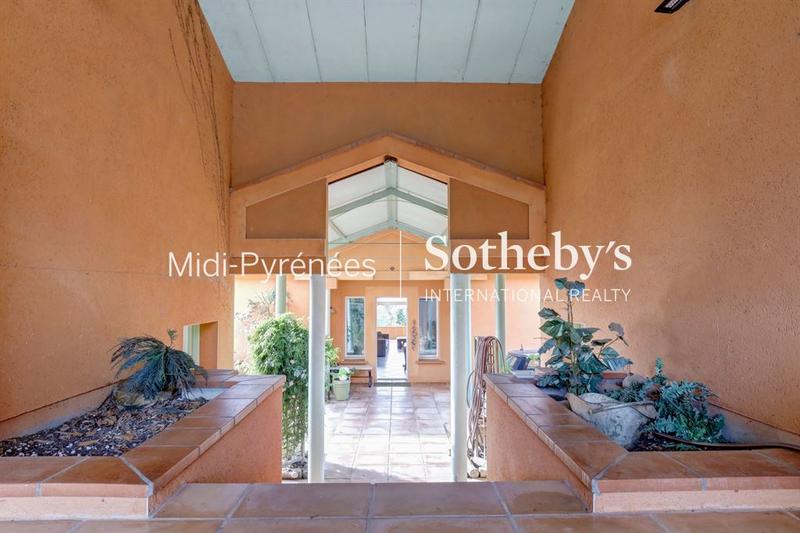 Maison - 215 m² - 7 pièces