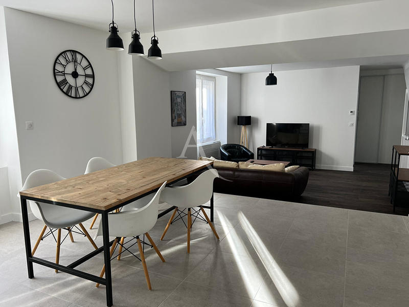 Appartement - 122 m² - 6 pièces