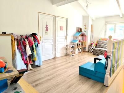 Maison - 197 m² - 6 pièces