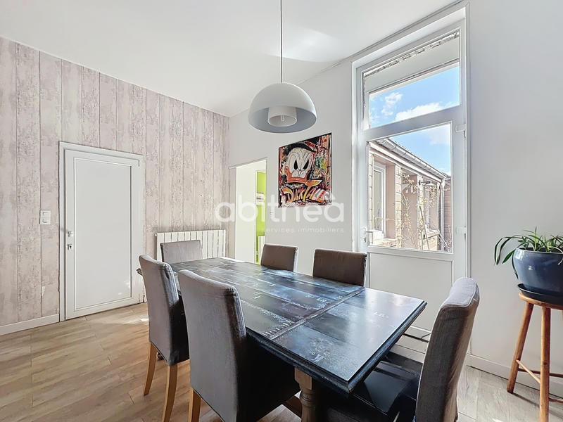 Maison - 103 m² - 5 pièces