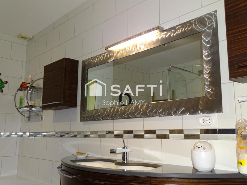 Maison - 111 m² - 4 pièces