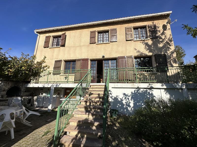 Villa - 238 m² - 5 pièces