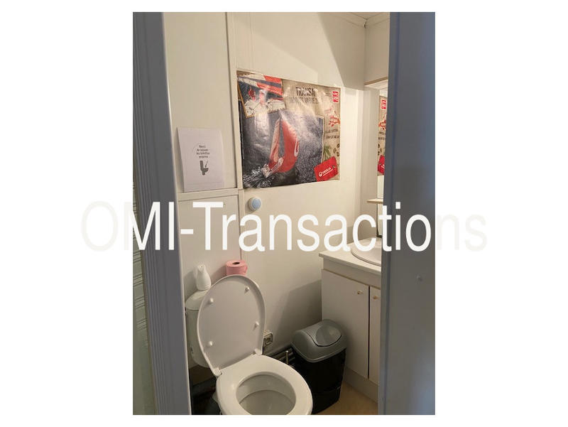 Local commercial - 98 m² - 3 pièces