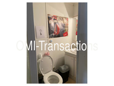 Local commercial - 98 m² - 3 pièces