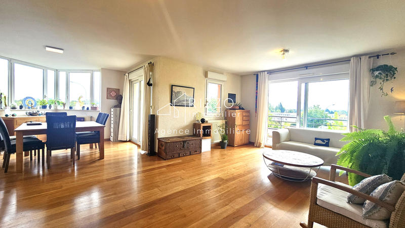 Appartement - 111 m² - 5 pièces