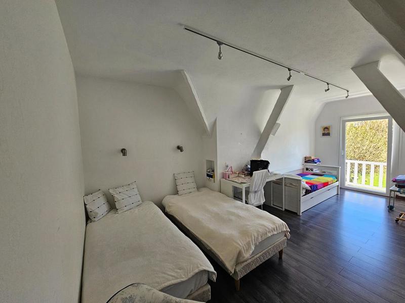 Maison - 185 m² - 6 pièces