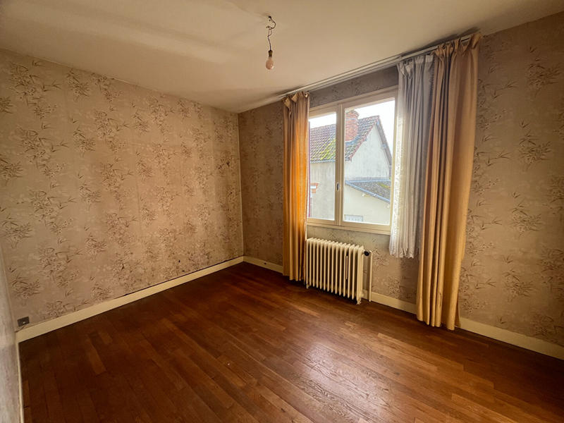 Maison - 96 m² - 6 pièces