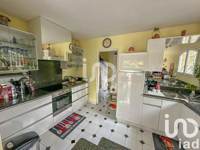 Maison - 180 m² - 5 pièces