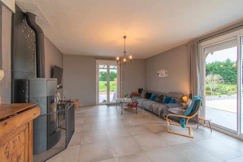 Maison - 281 m² - 10 pièces