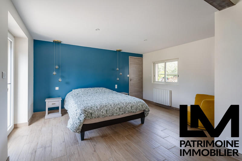 Villa - 335 m² - 7 pièces