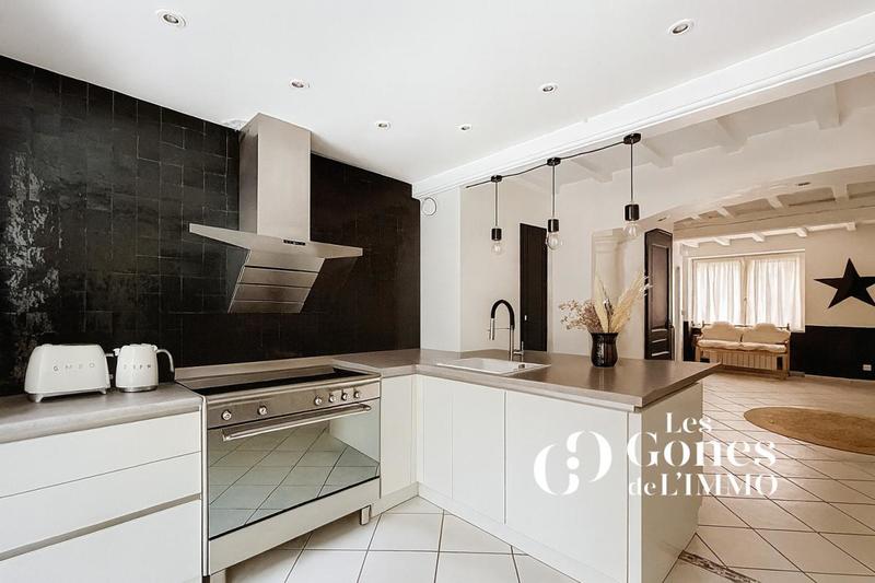 Maison - 140 m² - 6 pièces