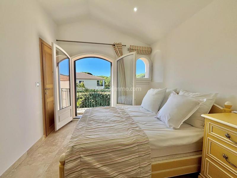 Maison - 196 m² - 6 pièces