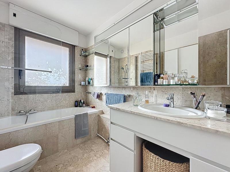 Appartement - 106 m² - 4 pièces