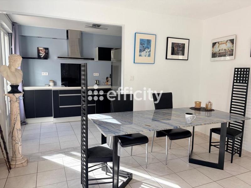 Maison - 140 m² - 6 pièces