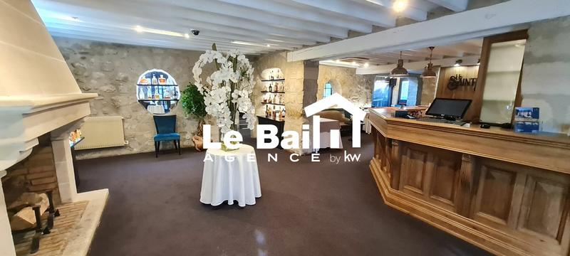 Magasins - 700 m² - 15 pièces