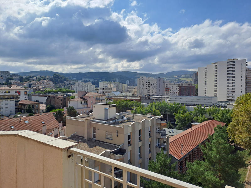 Appartement - 93 m² - 4 pièces